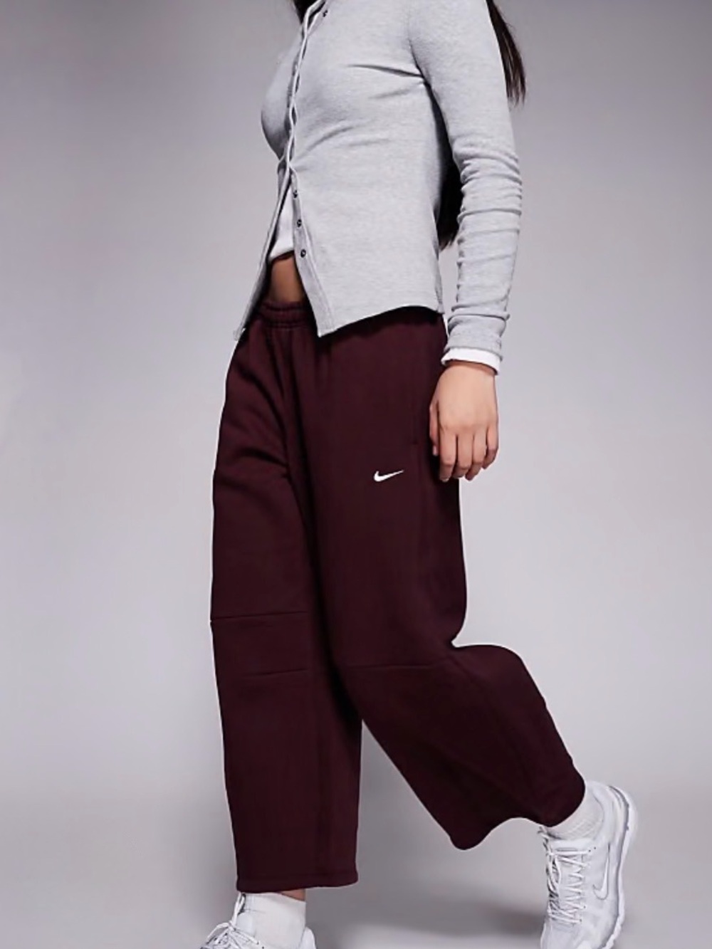 Nike Phoenix Fleece Women’s Loose Mid- Rise Barrel Pants in Burhundy-Size small